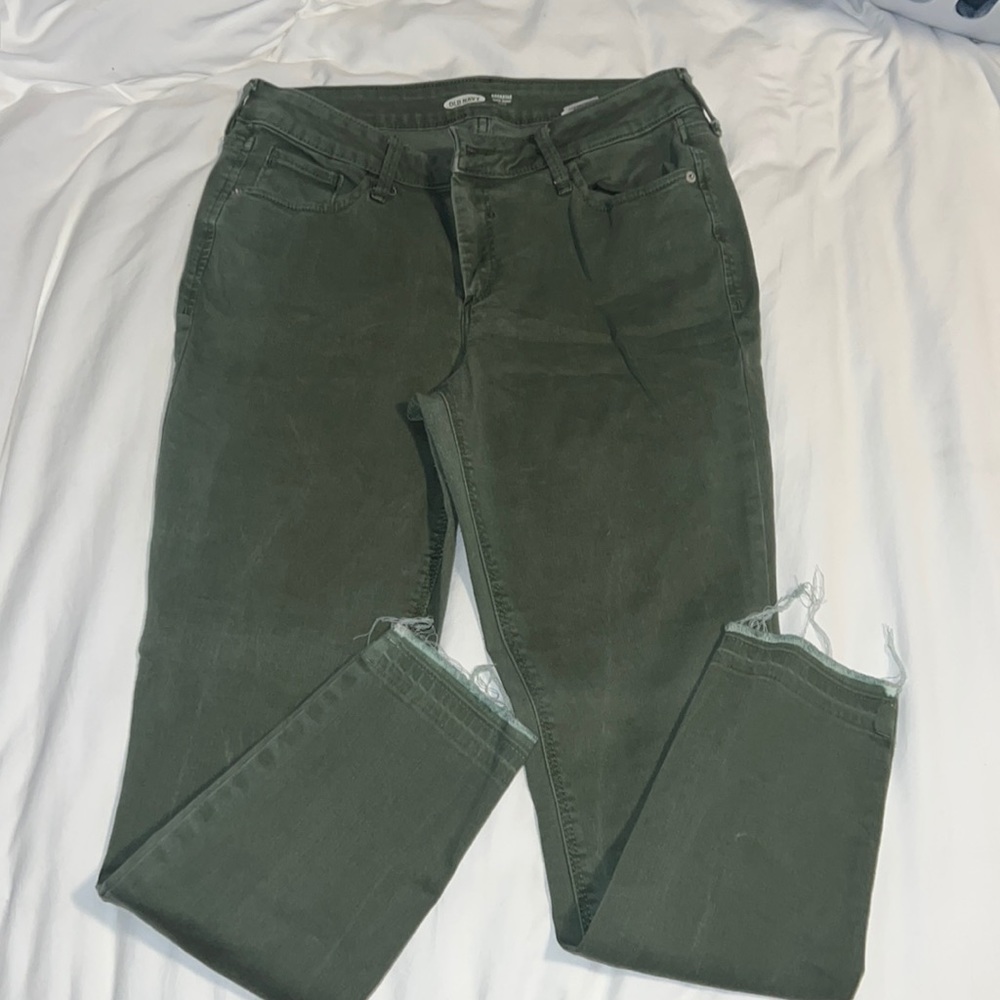 Green skinny jeans